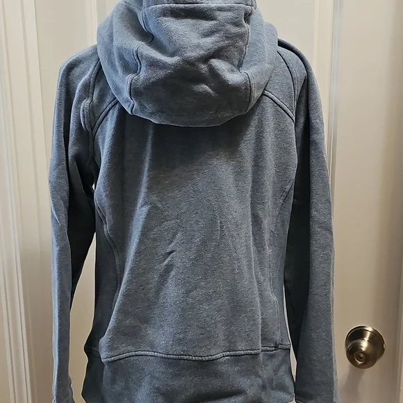 315. Lululemon Scuba Hoodie - Picture 6 of 10